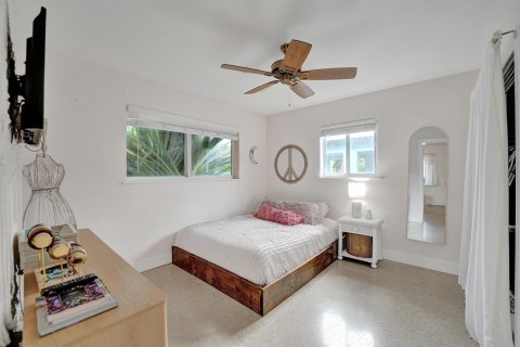 House in Oakland Park, Florida 2 bedrooms, 104.24 sq.m. № 2272469 - photo 23