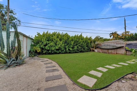 House in Oakland Park, Florida 2 bedrooms, 104.24 sq.m. № 2272469 - photo 15