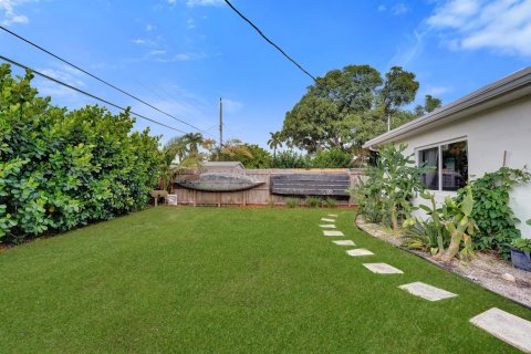 House in Oakland Park, Florida 2 bedrooms, 104.24 sq.m. № 2272469 - photo 17