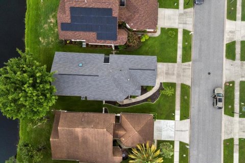 House in Orlando, Florida 3 bedrooms, 151.52 sq.m. № 1829586 - photo 4