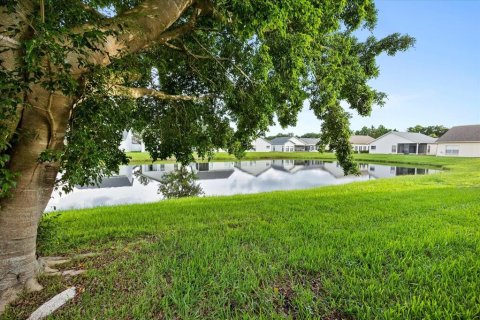 House in Orlando, Florida 3 bedrooms, 151.52 sq.m. № 1829586 - photo 15