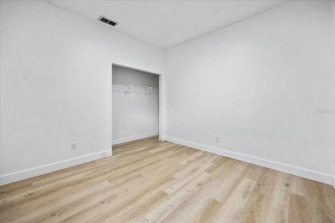 House in Orlando, Florida 3 bedrooms, 151.52 sq.m. № 1829586 - photo 29