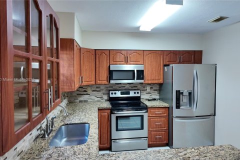 Купить таунхаус в Мирамар, Флорида 3 спальни, 147.53м2, № 1950688 - фото 6