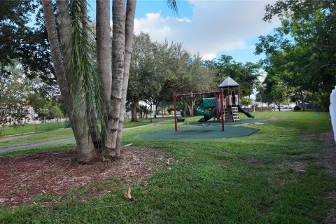 Купить таунхаус в Мирамар, Флорида 3 спальни, 147.53м2, № 1950688 - фото 24