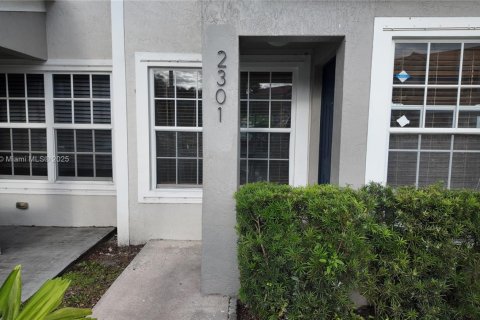 Купить таунхаус в Мирамар, Флорида 3 спальни, 147.53м2, № 1950688 - фото 2