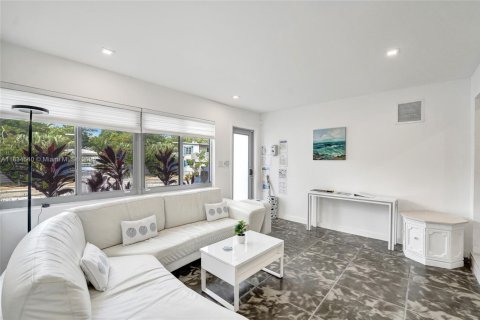 Casa en alquiler en Fort Lauderdale, Florida, 4 dormitorios, 164.62 m2 № 1819841 - foto 4