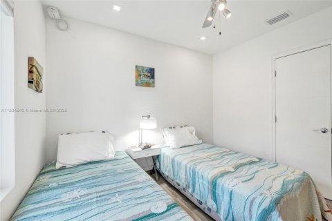 Casa en alquiler en Fort Lauderdale, Florida, 4 dormitorios, 164.62 m2 № 1819841 - foto 21