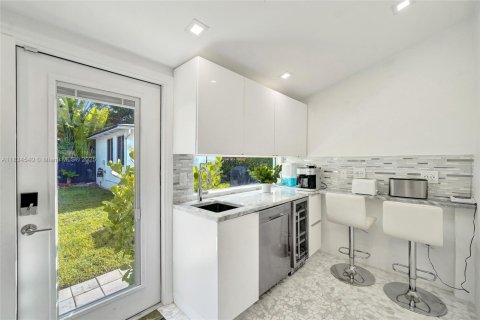 Casa en alquiler en Fort Lauderdale, Florida, 4 dormitorios, 164.62 m2 № 1819841 - foto 28