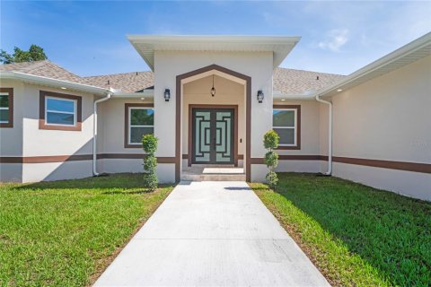 House in Dover, Florida 4 bedrooms, 313.45 sq.m. № 1826599 - photo 4