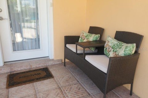 House in Punta Gorda, Florida 2 bedrooms, 153.29 sq.m. № 1085019 - photo 5