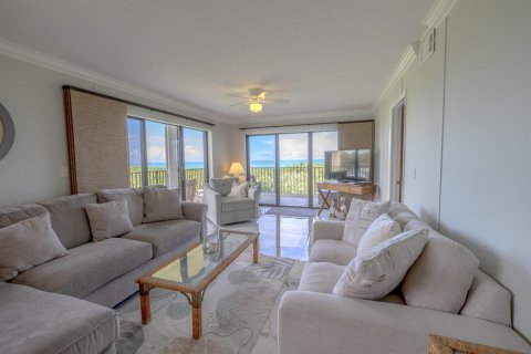 Condo in Jensen Beach, Florida, 2 bedrooms № 2341386 - photo 7