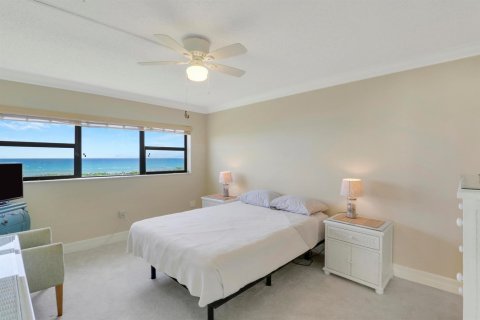 Condo in Jensen Beach, Florida, 2 bedrooms № 2341386 - photo 10