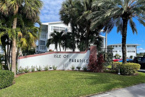 Propiedad comercial en venta en Hallandale Beach, Florida № 2184157 - foto 9