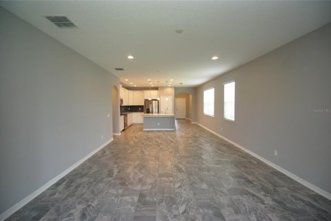 House in Lutz, Florida 4 bedrooms, 277.59 sq.m. № 2096051 - photo 13