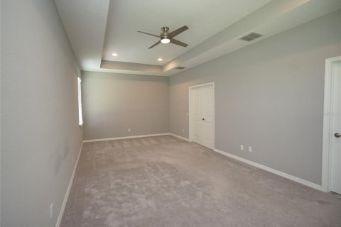 House in Lutz, Florida 4 bedrooms, 277.59 sq.m. № 2096051 - photo 21