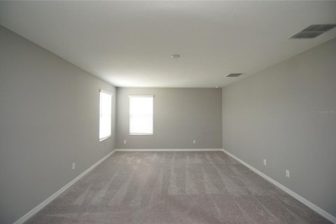 House in Lutz, Florida 4 bedrooms, 277.59 sq.m. № 2096051 - photo 9