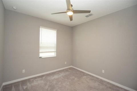 House in Lutz, Florida 4 bedrooms, 277.59 sq.m. № 2096051 - photo 12