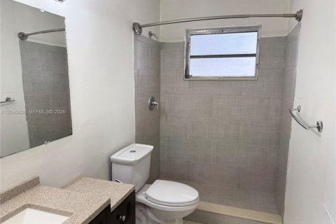Casa en alquiler en Fort Lauderdale, Florida, 1 dormitorio № 2086661 - foto 5