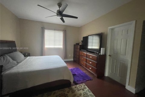 Touwnhouse à vendre à Pembroke Pines, Floride: 3 chambres, 147.16 m2 № 2261182 - photo 13