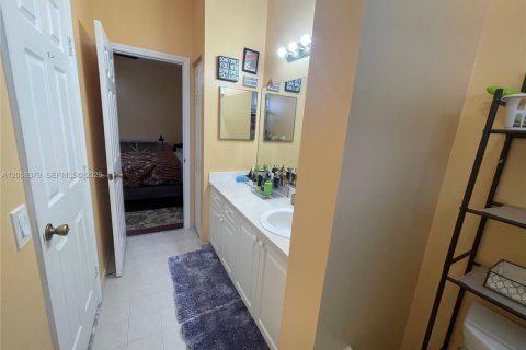 Touwnhouse à vendre à Pembroke Pines, Floride: 3 chambres, 147.16 m2 № 2261182 - photo 23