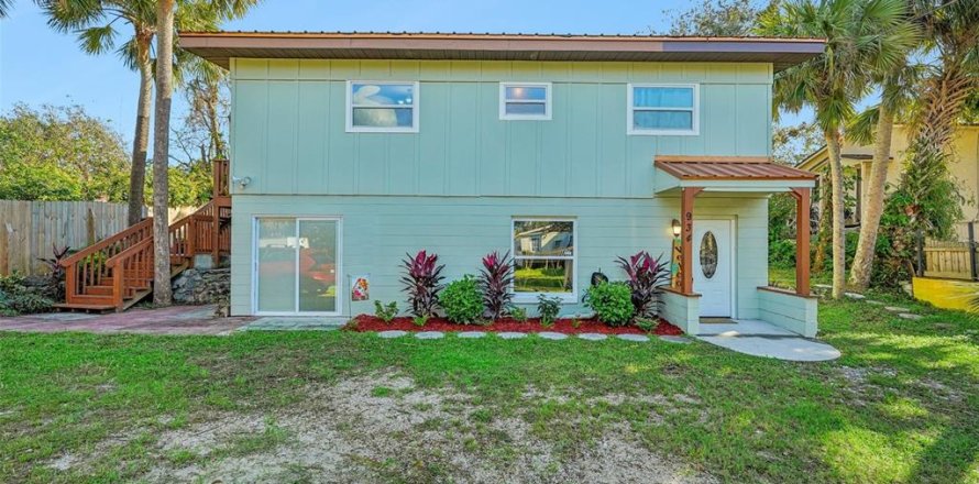 House in Daytona Beach, Florida 4 bedrooms, 239.32 sq.m. № 1767591