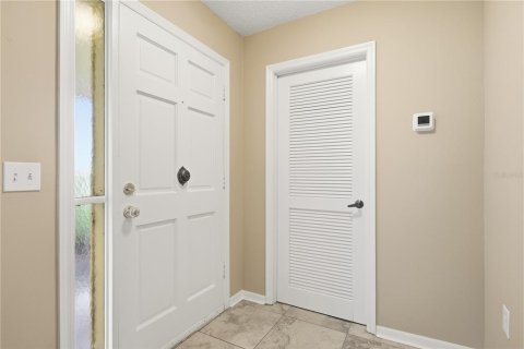 Condo in Tarpon Springs, Florida, 2 bedrooms  № 2239699 - photo 27