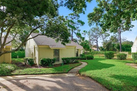 Condo in Tarpon Springs, Florida, 2 bedrooms  № 2239699 - photo 5