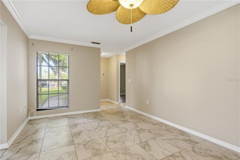 Condo in Tarpon Springs, Florida, 2 bedrooms  № 2239699 - photo 9