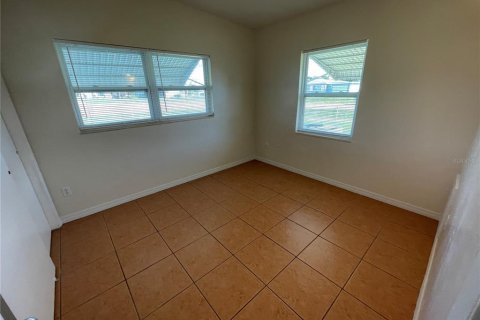 Villa ou maison à louer à North Port, Floride: 2 chambres, 102.19 m2 № 2418929 - photo 7