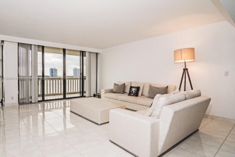 Condo in Aventura, Florida, 3 bedrooms  № 1959369