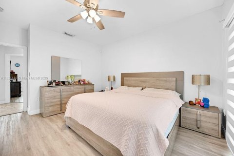 Купить виллу или дом в Майами, Флорида 3 спальни, 125.33м2, № 1807714 - фото 26