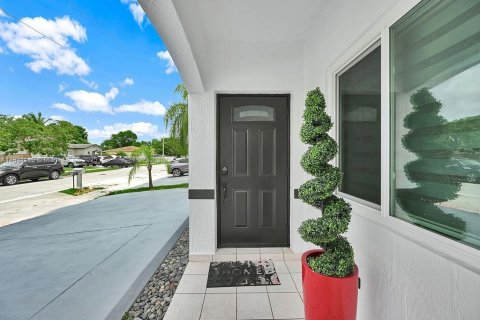 Купить виллу или дом в Майами, Флорида 3 спальни, 125.33м2, № 1807714 - фото 18