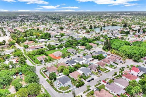 Купить виллу или дом в Майами, Флорида 3 спальни, 125.33м2, № 1807714 - фото 9