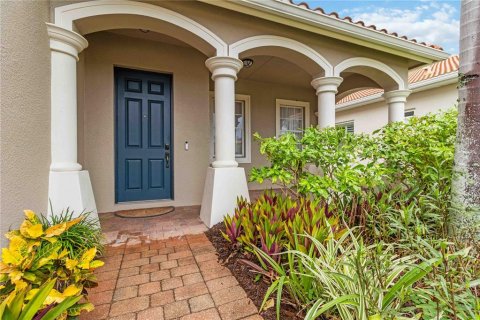 Villa ou maison à vendre à Punta Gorda, Floride: 5 chambres, 377.83 m2 № 1918400 - photo 11