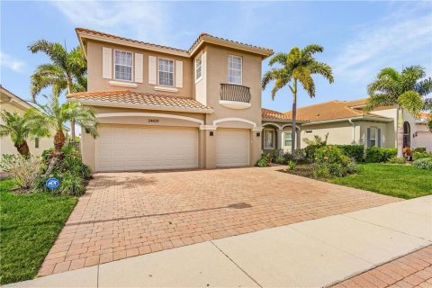 Villa ou maison à vendre à Punta Gorda, Floride: 5 chambres, 377.83 m2 № 1918400 - photo 2