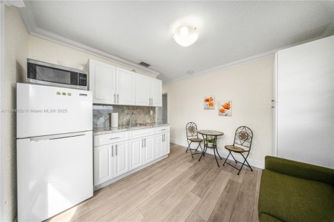 Villa ou maison à vendre à Hialeah, Floride: 4 chambres, 180.23 m2 № 1932625 - photo 29