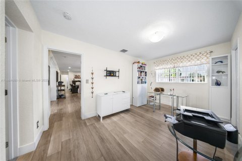 Villa ou maison à vendre à Hialeah, Floride: 4 chambres, 180.23 m2 № 1932625 - photo 22