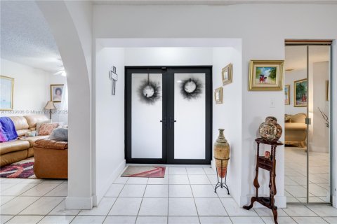 Купить виллу или дом в Майами, Флорида 3 спальни, 133.31м2, № 1957538 - фото 13