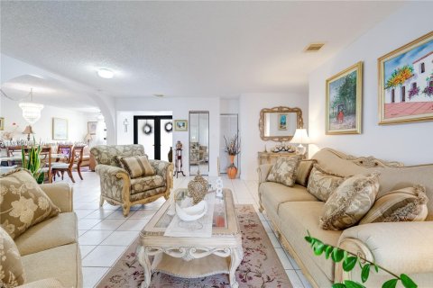 Купить виллу или дом в Майами, Флорида 3 спальни, 133.31м2, № 1957538 - фото 16