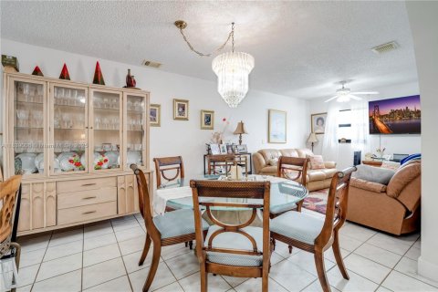 Купить виллу или дом в Майами, Флорида 3 спальни, 133.31м2, № 1957538 - фото 17