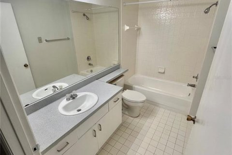 Condo in Orlando, Florida, 3 bedrooms  № 1903199 - photo 22