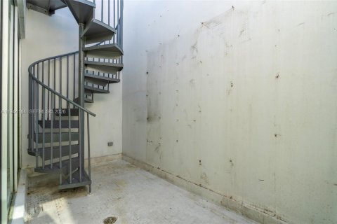 Снять в аренду кондоминиум в Майами-Бич, Флорида 2 спальни, № 2001730 - фото 16