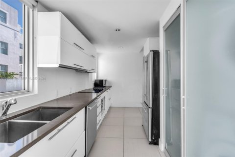 Снять в аренду кондоминиум в Майами-Бич, Флорида 2 спальни, № 2001730 - фото 10