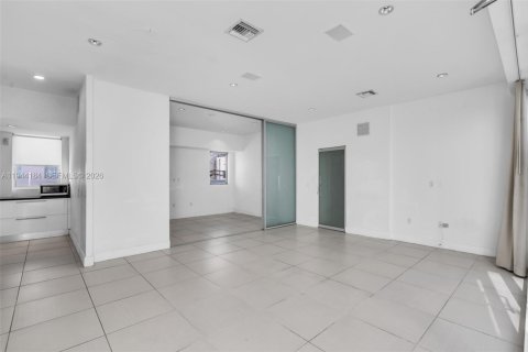 Снять в аренду кондоминиум в Майами-Бич, Флорида 2 спальни, № 2001730 - фото 5