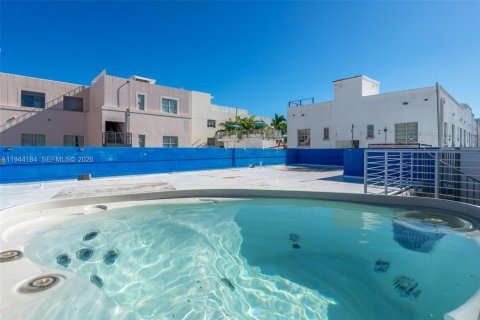 Снять в аренду кондоминиум в Майами-Бич, Флорида 2 спальни, № 2001730 - фото 17