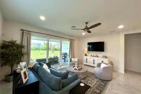 House in Sarasota, Florida 3 bedrooms, 165.74 sq.m. № 1813312 - photo 16