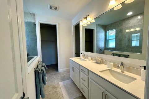 House in Sarasota, Florida 3 bedrooms, 165.74 sq.m. № 1813312 - photo 29
