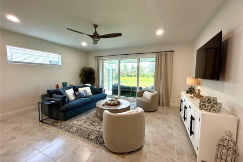 House in Sarasota, Florida 3 bedrooms, 165.74 sq.m. № 1813312 - photo 15