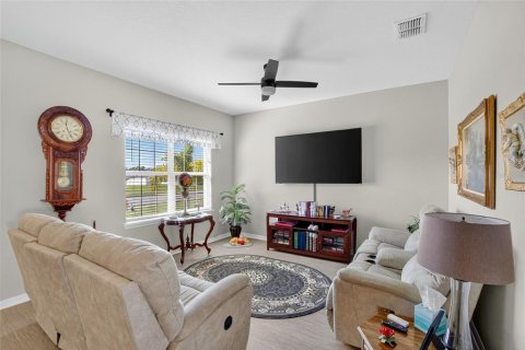 Villa ou maison à vendre à Lakeland, Floride: 4 chambres, 214.98 m2 № 2098544 - photo 3