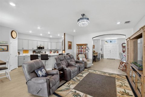 Villa ou maison à vendre à Lakeland, Floride: 4 chambres, 214.98 m2 № 2098544 - photo 9